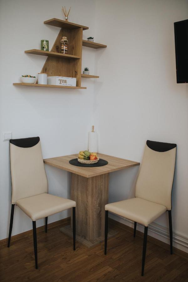 Gavri'S Classic Apartment Sibiu Ngoại thất bức ảnh