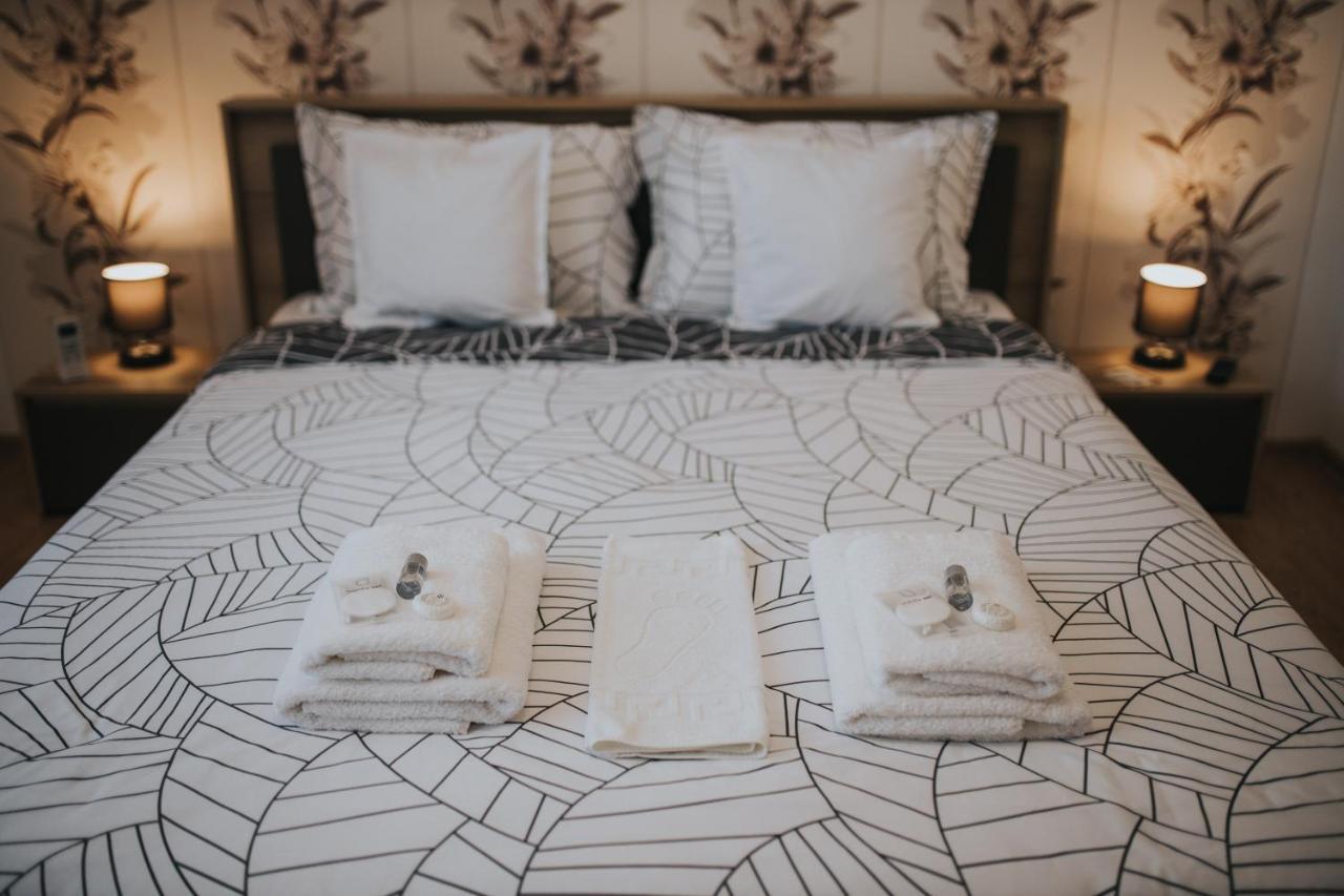 Gavri'S Classic Apartment Sibiu Ngoại thất bức ảnh