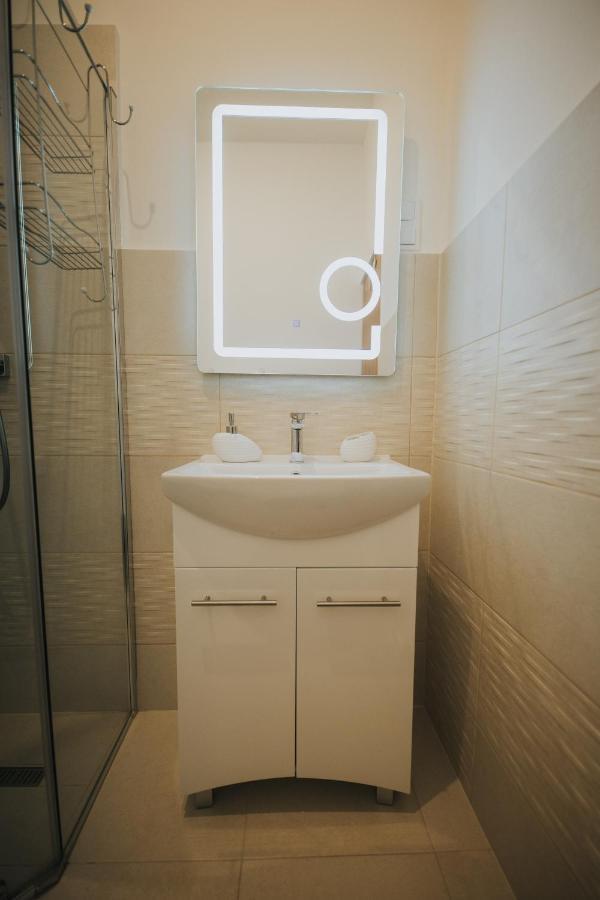 Gavri'S Classic Apartment Sibiu Ngoại thất bức ảnh